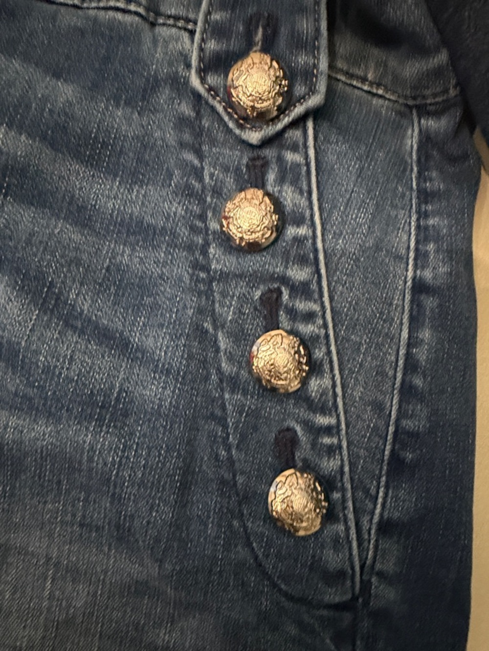 White House, Black market Denim Button-Detail Women's Shorts - Blue - Picture 2 of 10